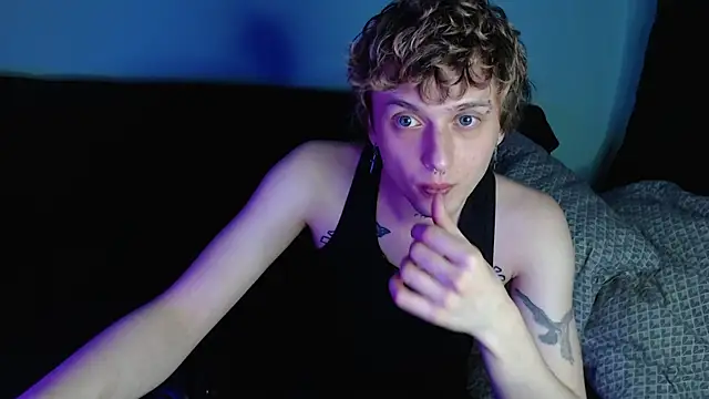 Snapshot of axxxturel chatting on March 13, 10:54 pm axxxturel online show from March 13, 10:54 pm