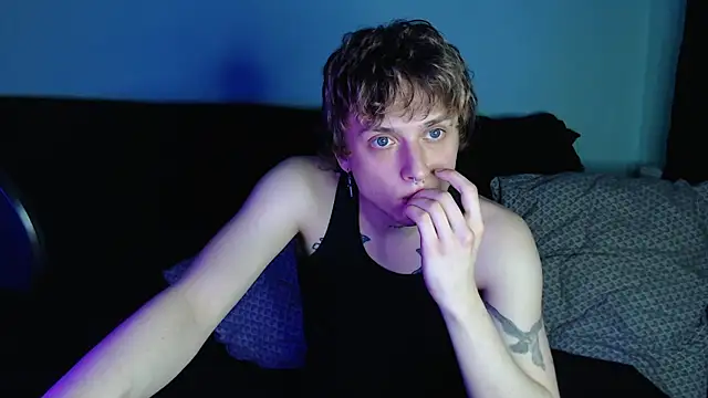 Snapshot of axxxturel chatting on March 19, 3:09 am axxxturel online show from March 19, 3:09 am