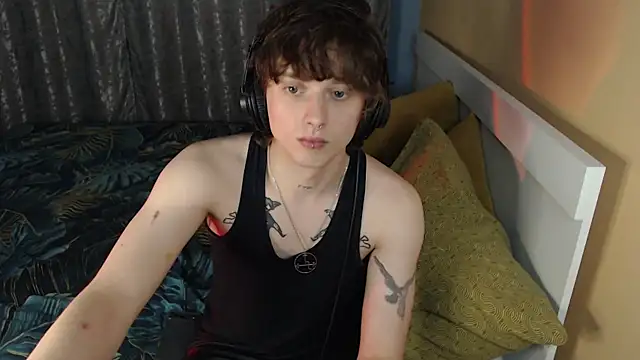 Snapshot of axxxturel chatting on September 9, 2:22 am axxxturel online show from September 9, 2:22 am