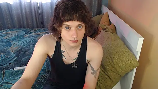 Snapshot of axxxturel chatting on September 23, 1:25 pm axxxturel online show from September 23, 1:25 pm