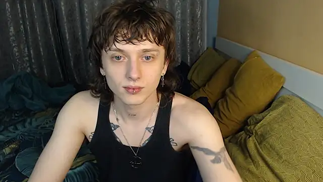 Snapshot of axxxturel chatting on November 19, 11:27 pm axxxturel online show from November 19, 11:27 pm