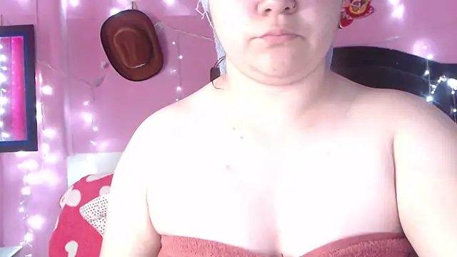 Snapshot of NikkiRous_ chatting on November 7, 12:49 pm NikkiRous online show from November 7, 12:49 pm