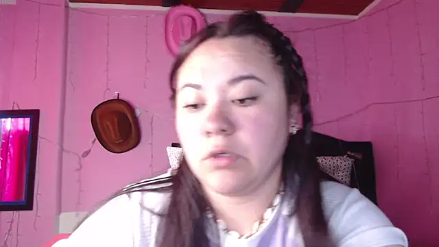 Snapshot of NikkiRous_ chatting on December 5, 1:09 pm NikkiRous online show from December 5, 1:09 pm