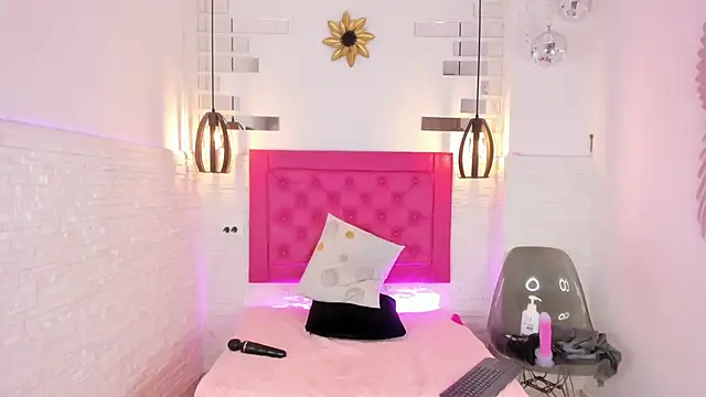 mia 099 online show from March 14, 11:11 pm