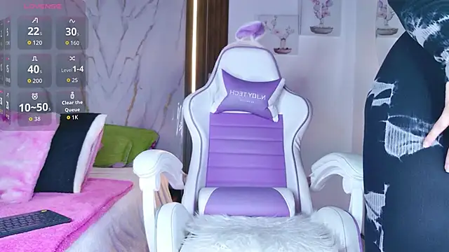 mia 099 online show from April 4, 8:17 pm