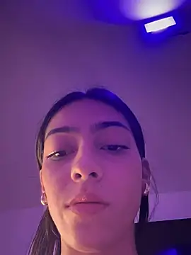 Snapshot of Ema_azel chatting on March 22, 7:42 pm Ema azel online show from March 22, 7:42 pm