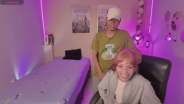 KokoAndRin online show from February 8, 9:36 pm