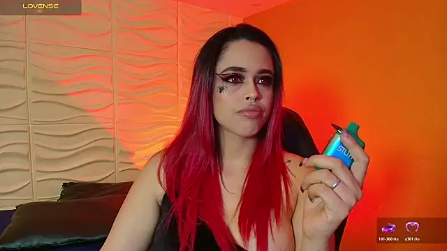 EvaaFoxxy1 online show from October 18, 3:31 am