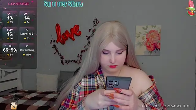 Snapshot of Crystal_Chris chatting on March 14, 10:49 pm Crystal Chris online show from March 14, 10:49 pm