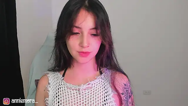 annie mora online show from January 24, 2:39 am