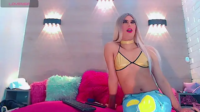 Daniela Pink  online show from February 15, 8:43 pm