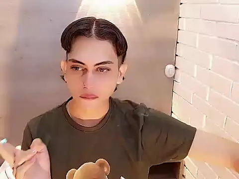 Daniela Pink  online show from January 11, 8:03 pm