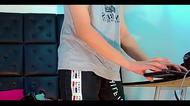 Daniela Pink  online show from May 26, 7:54 pm