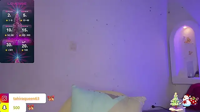 Snapshot of Tahira_21_ chatting on December 18, 10:57 pm Tahira 21 online show from December 18, 10:57 pm