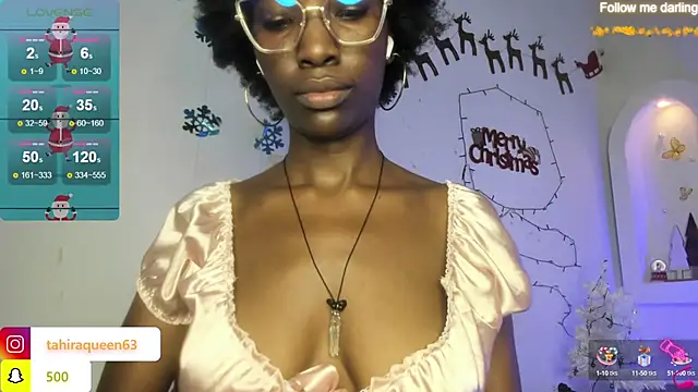 Snapshot of Tahira_21_ chatting on January 3, 10:29 pm Tahira 21 online show from January 3, 10:29 pm