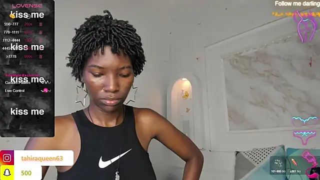 Snapshot of Tahira_21_ chatting on March 15, 7:27 pm Tahira 21 online show from March 15, 7:27 pm