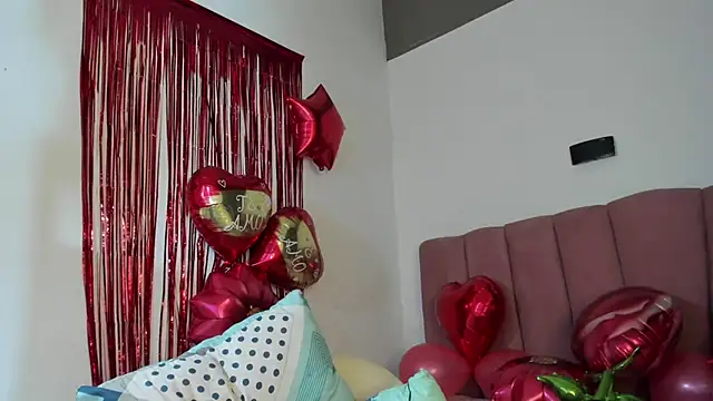 Tahira 21  online show from February 11, 8:03 pm