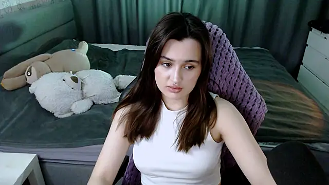 Snapshot of KiraYammy chatting on March 1, 10:31 pm KiraYammy online show from March 1, 10:31 pm