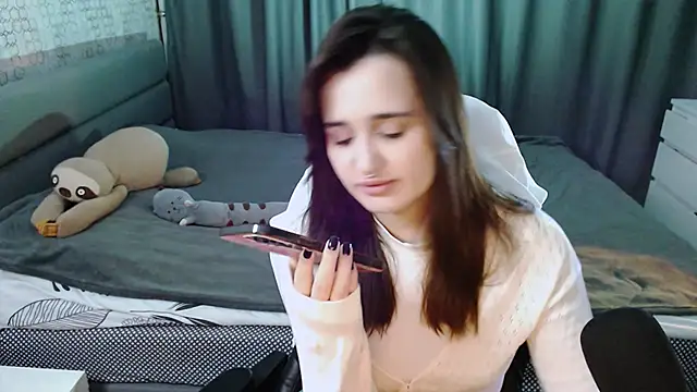 Snapshot of KiraYammy chatting on March 17, 9:45 pm KiraYammy online show from March 17, 9:45 pm