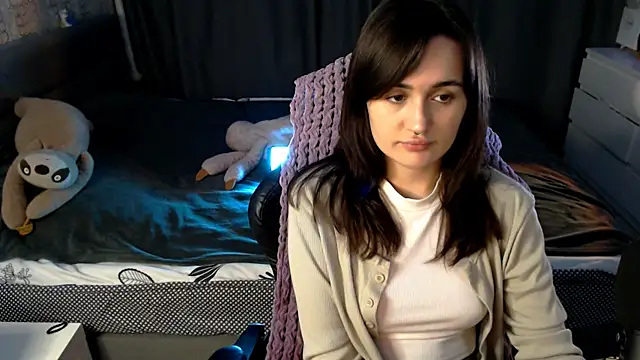 Snapshot of KiraYammy chatting on November 8, 10:30 pm KiraYammy online show from November 8, 10:30 pm