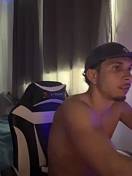 privpunhetinha01 online show from September 10, 5:13 pm