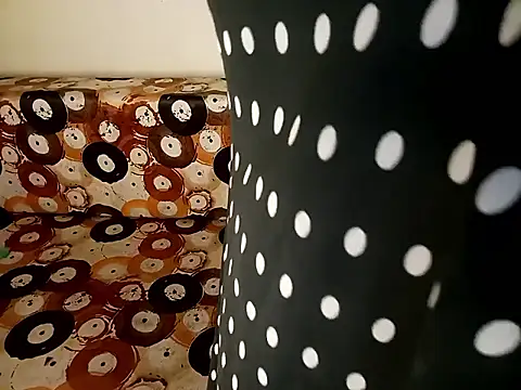 shuhana  online show from October 11, 3:28 am