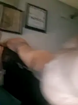 Snapshot of MagicAdmiralty5 chatting on January 17, 5:45 am MagicAdmiralty5 online show from January 17, 5:45 am