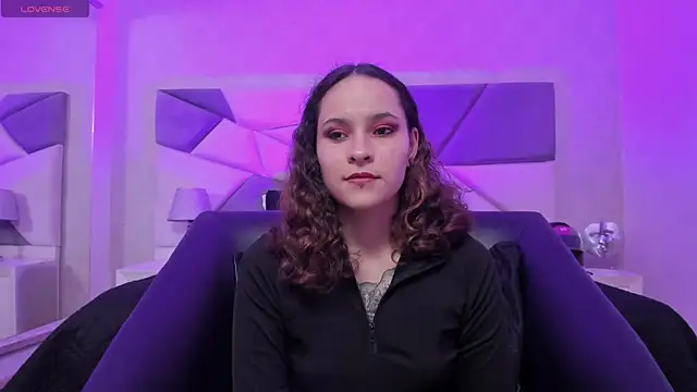 AnnyThompson  online show from March 6, 9:20 pm