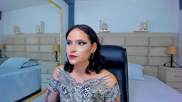 AnnyThompson  online show from October 23, 10:19 pm