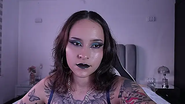 AnnyThompson  online show from March 6, 9:44 pm