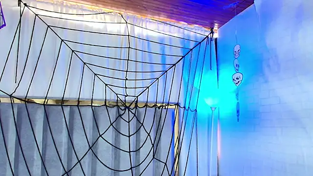 Zoe Curvy online show from October 22, 12:49 pm