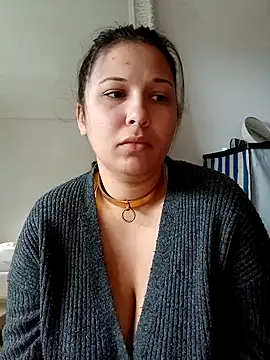 Snapshot of minette-sexy chatting on December 24, 10:11 am minette-sexy online show from December 24, 10:11 am