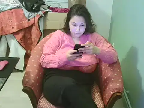 Snapshot of minette-sexy chatting on January 8, 6:20 pm minette-sexy online show from January 8, 6:20 pm