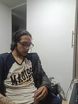 dirtytw0230 online show from March 11, 9:04 am