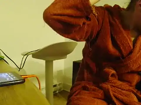 L0cKyseven77 online show from January 30, 4:37 am