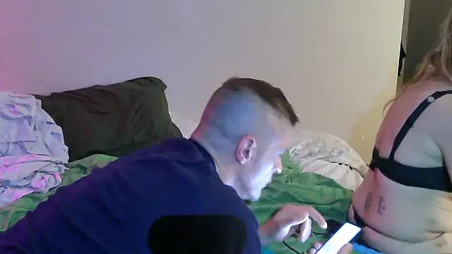 Snapshot of we8camgirl chatting on October 27, 9:02 am we8camgirl online show from October 27, 9:02 am