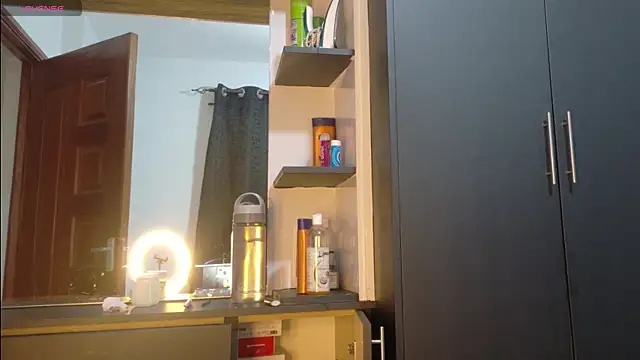 online bestie online show from December 16, 9:14 am