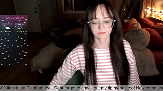 Plantbabeee online show from March 19, 2:59 am