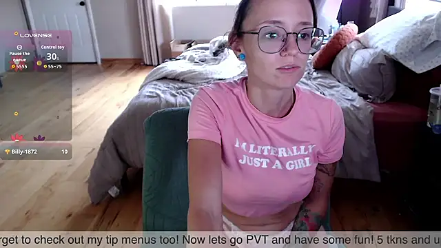 Plantbabeee online show from September 9, 5:56 pm