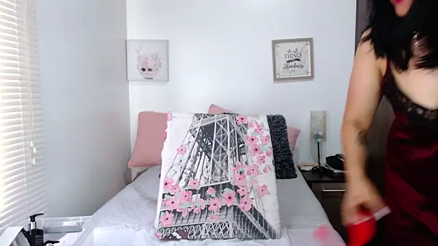 Snapshot of Maira_B chatting on February 8, 4:10 pm Maira B online show from February 8, 4:10 pm