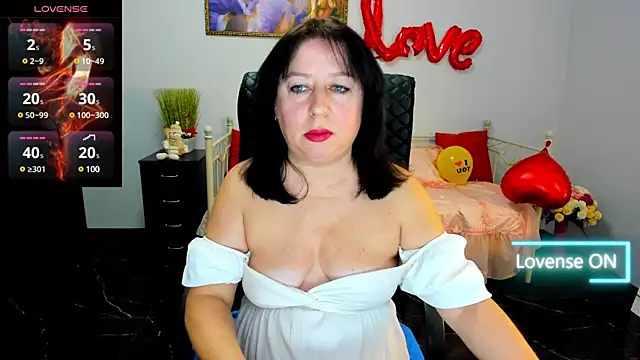 Snapshot of Julia_Dean chatting on February 13, 1:26 pm Julia Dean online show from February 13, 1:26 pm