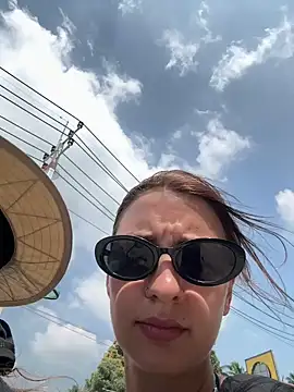 Snapshot of BabeRainbow chatting on January 24, 5:53 am BabeRainbow online show from January 24, 5:53 am