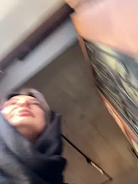 Snapshot of BabeRainbow chatting on February 17, 10:18 am BabeRainbow online show from February 17, 10:18 am