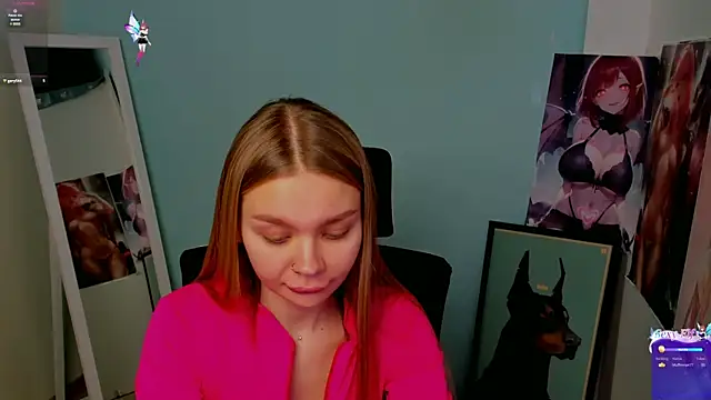 Snapshot of Molly_sweetie chatting on December 4, 10:13 am Molly sweetie online show from December 4, 10:13 am