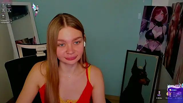 Snapshot of Molly_sweetie chatting on December 6, 10:05 am Molly sweetie online show from December 6, 10:05 am