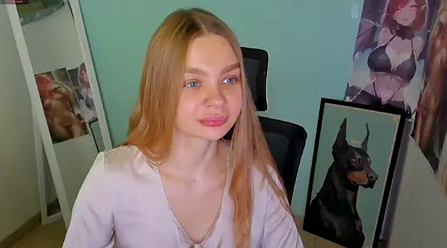 Snapshot of Molly_sweetie chatting on December 7, 7:05 am Molly sweetie online show from December 7, 7:05 am