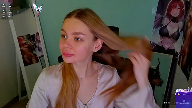 Snapshot of Molly_sweetie chatting on December 8, 6:43 am Molly sweetie online show from December 8, 6:43 am