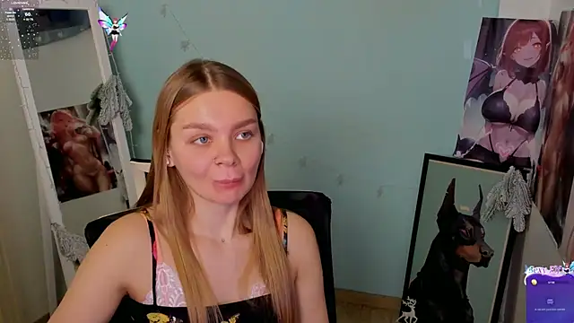 Snapshot of Molly_sweetie chatting on December 27, 10:01 am Molly sweetie online show from December 27, 10:01 am