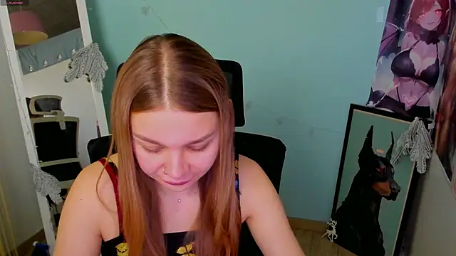 Snapshot of Molly_sweetie chatting on December 28, 7:11 am Molly sweetie online show from December 28, 7:11 am