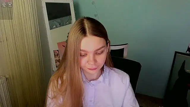 Snapshot of Molly_sweetie chatting on January 17, 7:08 am Molly sweetie online show from January 17, 7:08 am
